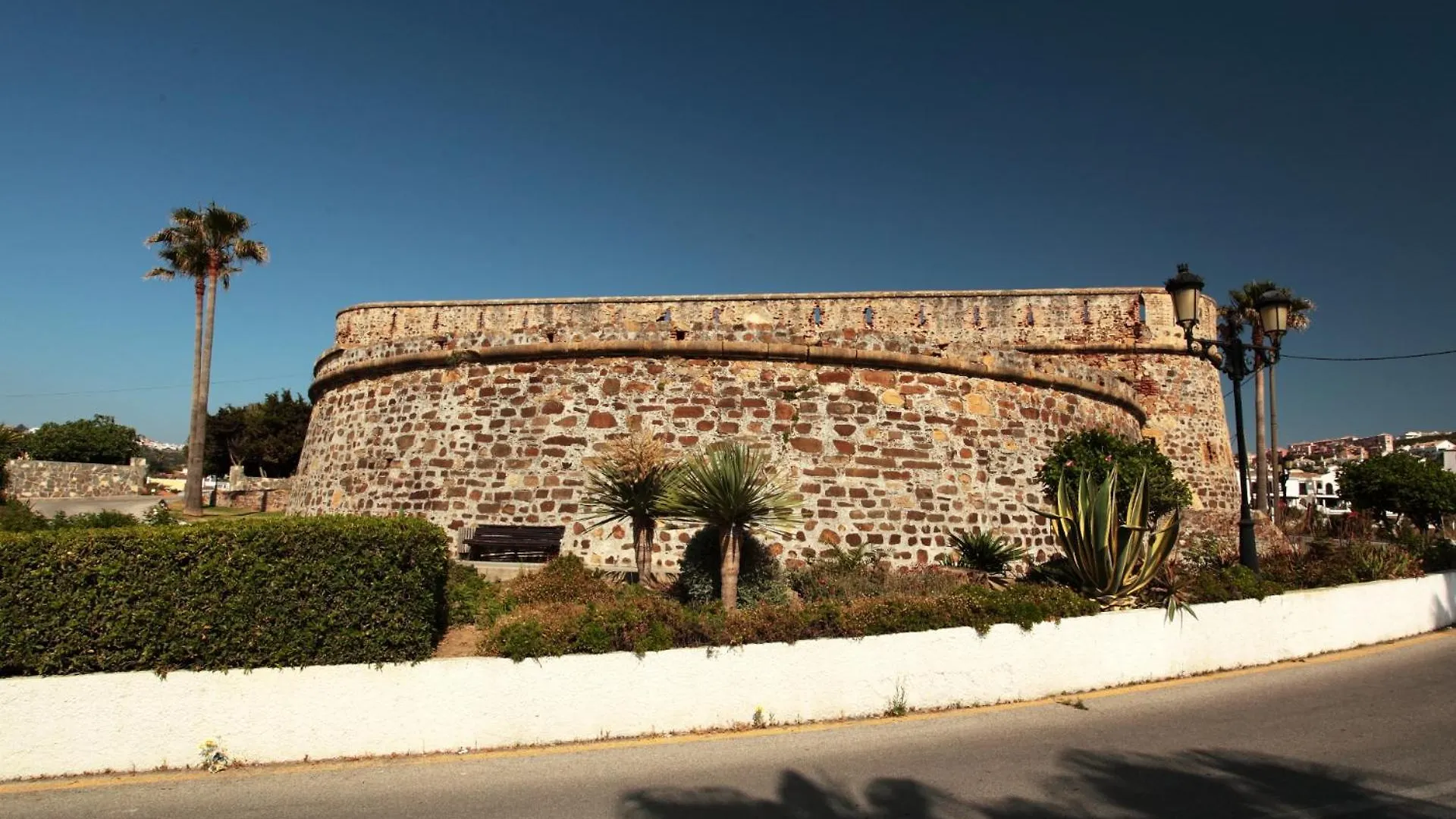 Ground Floor 2 Bed Apartment La Duquesa With 5 Pools And Large Terrace Manilva