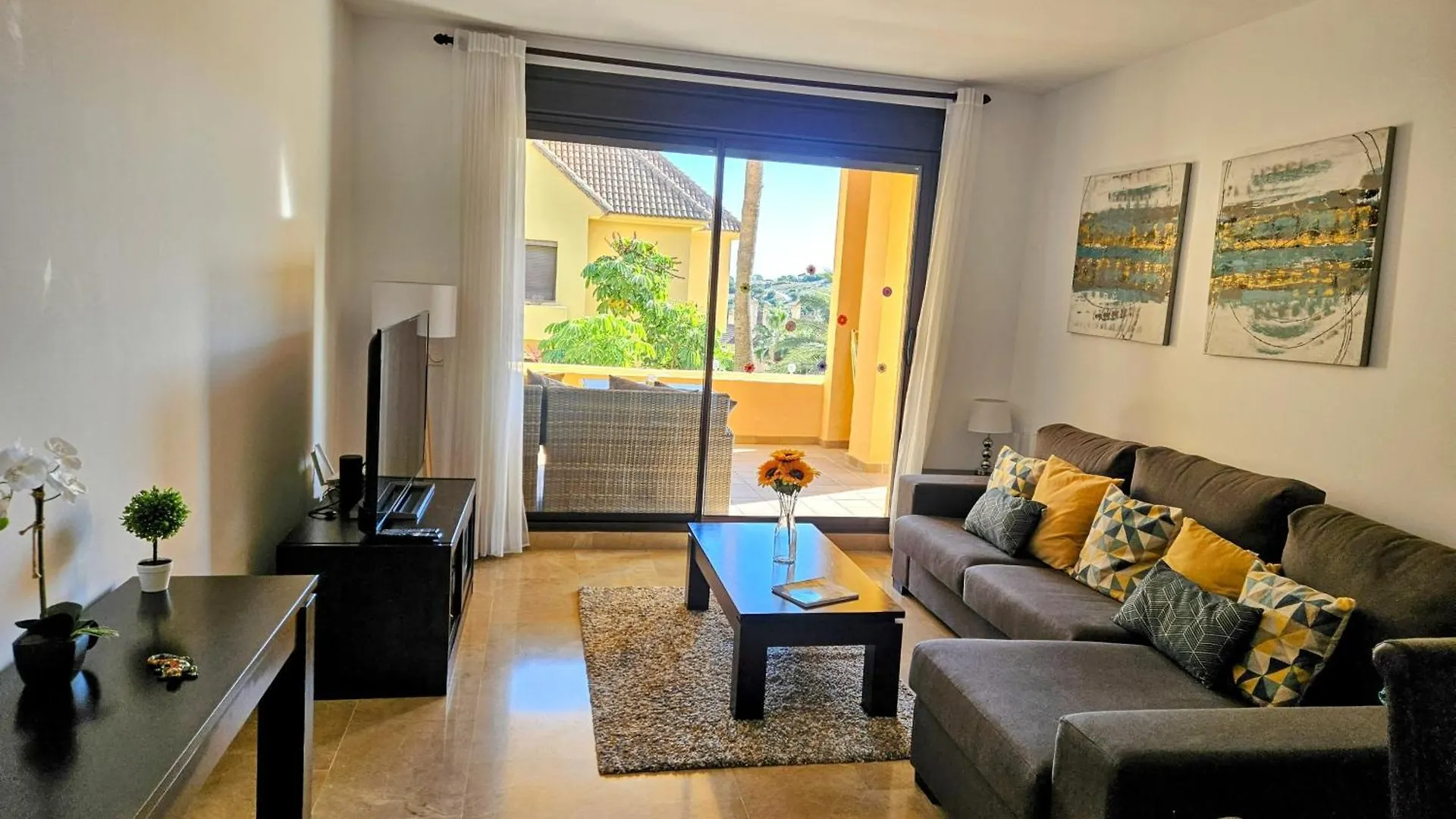 Ground Floor 2 Bed Apartment La Duquesa With 5 Pools And Large Terrace Manilva
